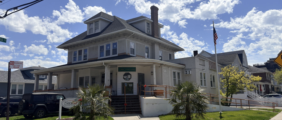119-15 Rockaway Beach Blvd, Rockaway Park, NY 11694